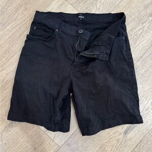 🔴DKNY shorts size 32